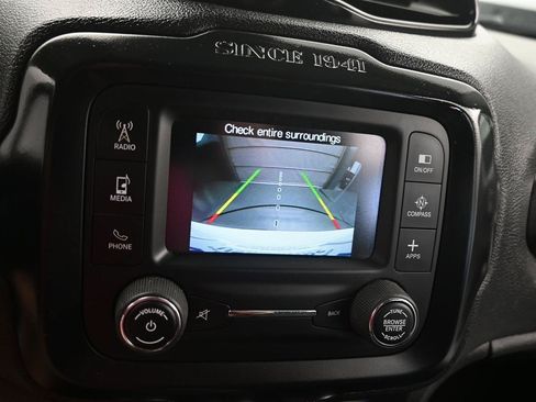 Used 2017 Jeep Renegade Latitude AWD/4WD image 15