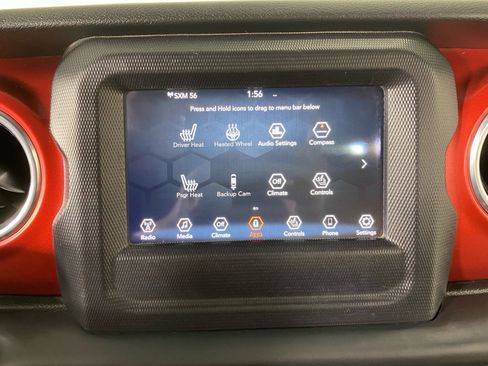 Used 2018 Jeep Wrangler Unlimited Rubicon w/ LED Lighting Group AWD/4WD image 24