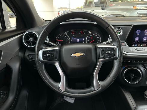 Used 2021 Chevrolet Blazer LT FWD image 18