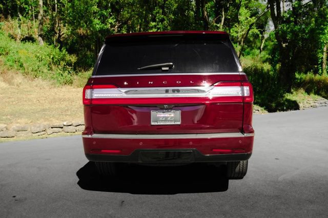 Used 2021 Lincoln Navigator Reserve w/ Luxury Package AWD/4WD image 3