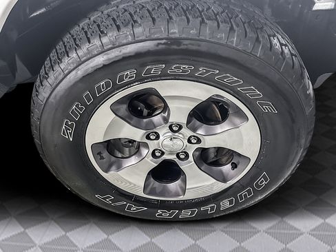 Used 2016 Jeep Wrangler Unlimited Sahara w/ Connectivity Group image 30