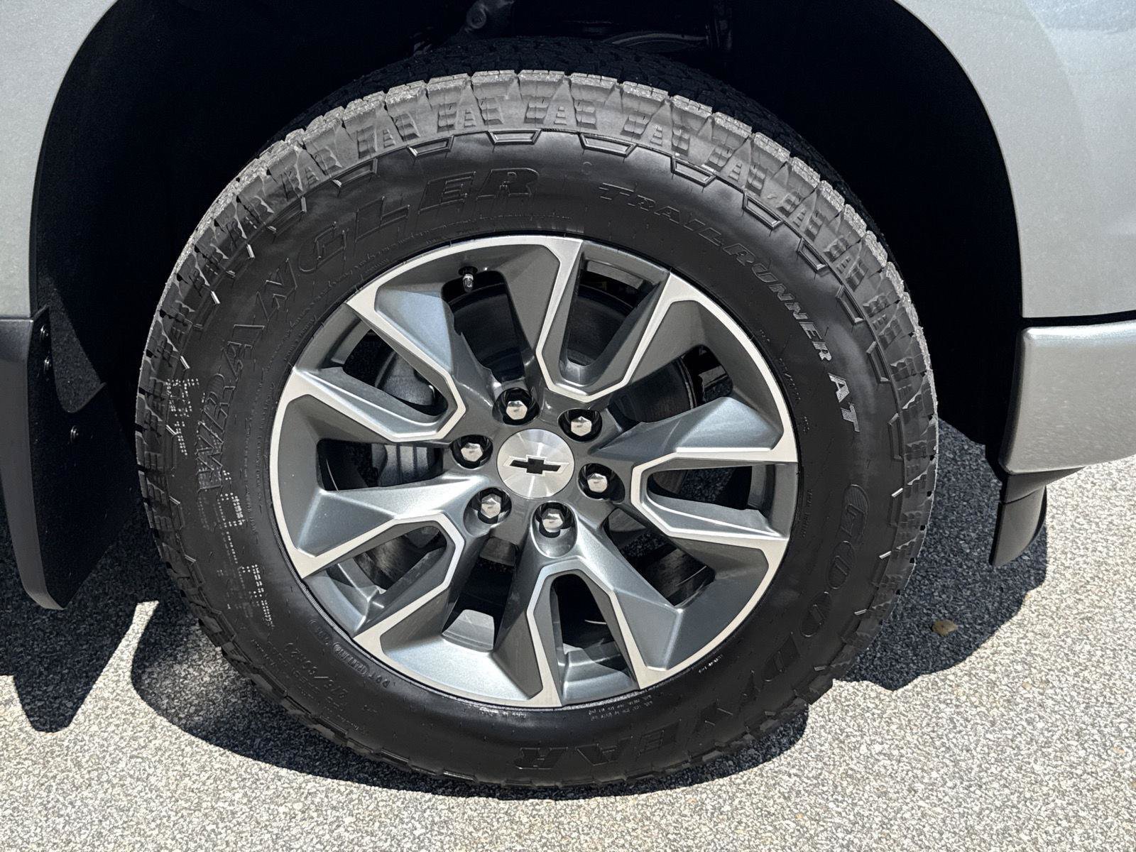 New 2026 Chevrolet Silverado 1500 RST w/ Protection Package AWD/4WD image 9