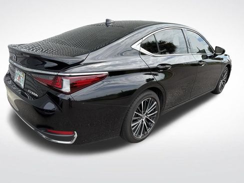 Used 2024 Lexus ES 300h w/ Premium Package FWD image 5