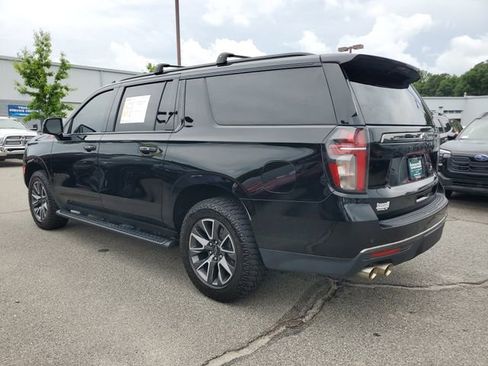 Used 2022 Chevrolet Suburban Z71 w/ Off-Road Capability Package AWD/4WD image 4