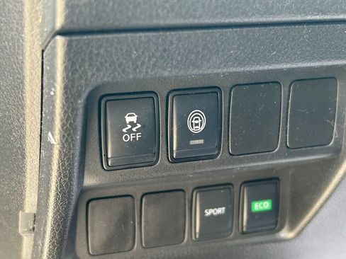 Used 2020 Nissan Rogue Sport S w/ Appearance Package FWD image 23