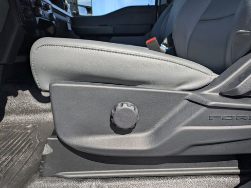 New 2025 Ford F550 4x4 Regular Cab Super Duty image 24