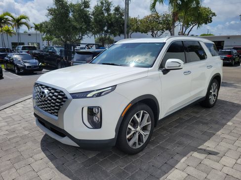 Used 2021 Hyundai Palisade SEL w/ Cargo Package FWD image 3