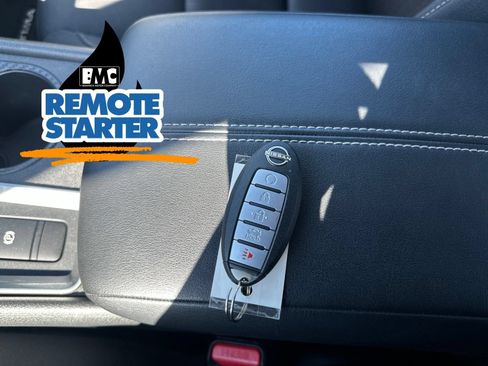 Used 2025 Nissan Altima 2.5 SV AWD/4WD image 65