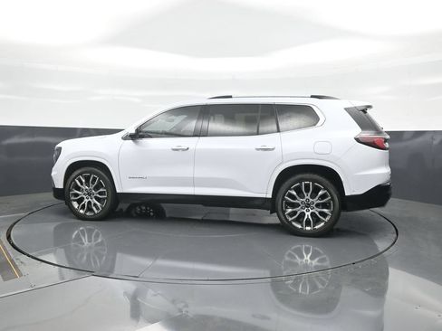 Used 2026 GMC Acadia Denali Ultimate w/ LPO, Floor Liner Package AWD/4WD image 4