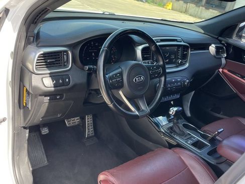Used 2016 Kia Sorento SX FWD image 11