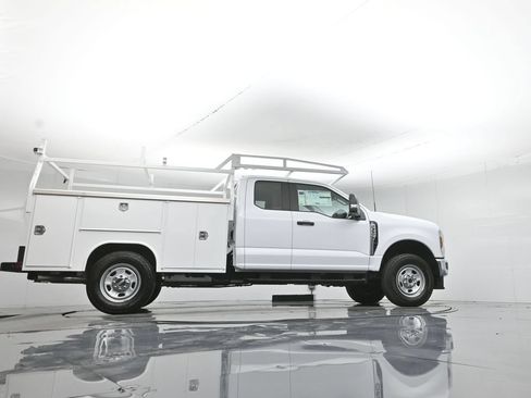 New 2026 Ford F350 XL w/ FX4 Off-Road Package AWD/4WD image 56