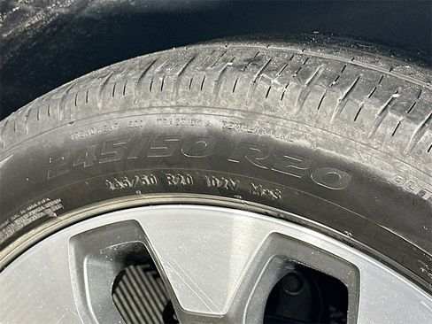 Used 2022 Kia Telluride S image 32