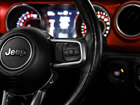 Used 2019 Jeep Wrangler Unlimited Rubicon AWD/4WD image 16