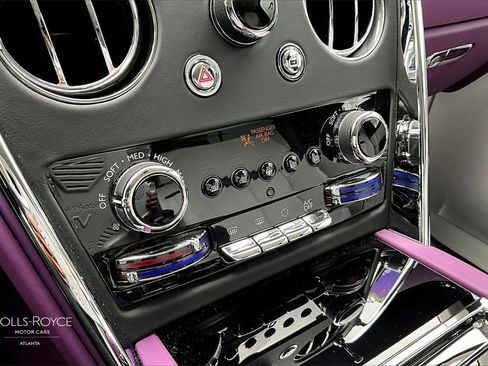Certified 2025 Rolls-Royce Cullinan image 29