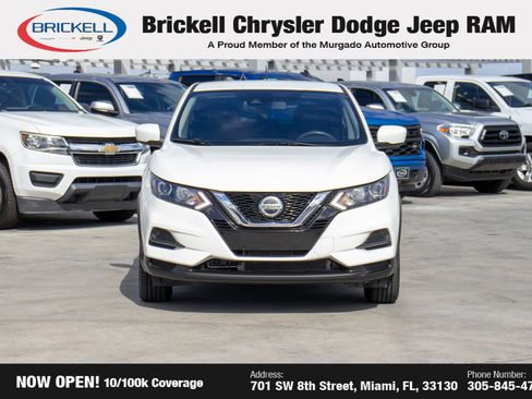 Used 2020 Nissan Rogue Sport S image 2