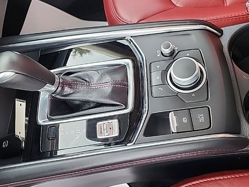 Certified 2022 MAZDA CX-5 Carbon Edition image 22
