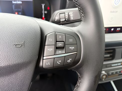 Used 2025 Ford Maverick XLT w/ XLT Luxury Package AWD/4WD image 20