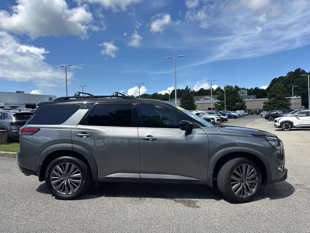 Used 2023 Nissan Pathfinder SL w/ SL Premium Package AWD/4WD image 35