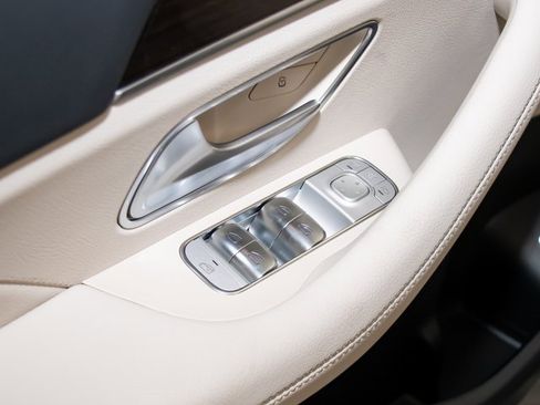 New 2026 Mercedes-Benz GLS 580 4MATIC image 14