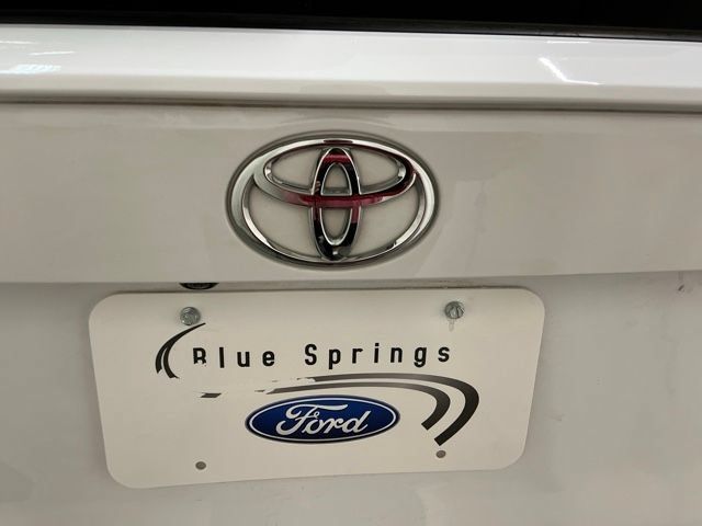 Used 2025 Toyota RAV4 XLE w/ Weather Package AWD/4WD image 5