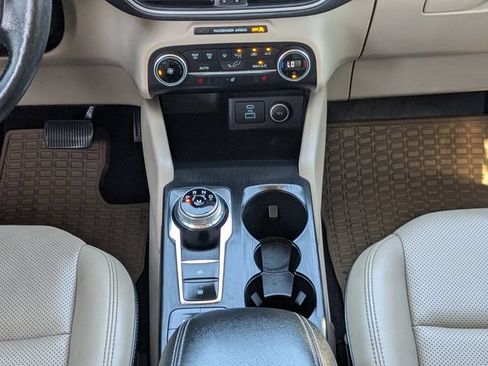 Used 2020 Ford Escape SEL AWD/4WD image 18