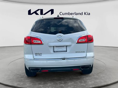 Used 2017 Buick Enclave Leather FWD image 4