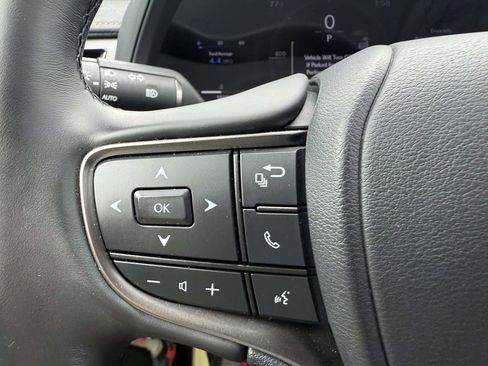 Used 2025 Lexus UX 300h AWD w/ Accessory Package (Z1) image 21
