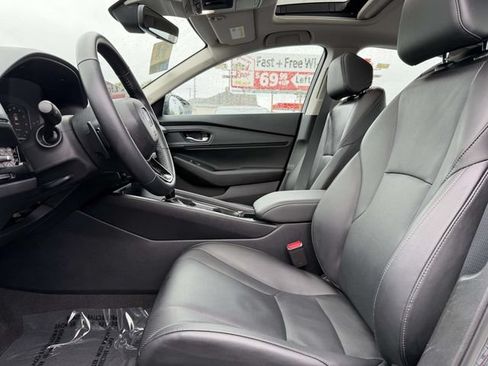 Used 2025 Honda Accord EX-L image 8