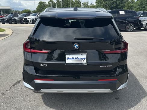Certified 2024 BMW X1 xDrive28i w/ Convenience Package AWD/4WD image 9