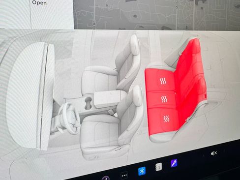 Used 2023 Tesla Model Y Long Range image 38