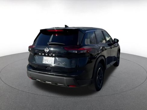 Used 2025 Nissan Rogue SV image 12