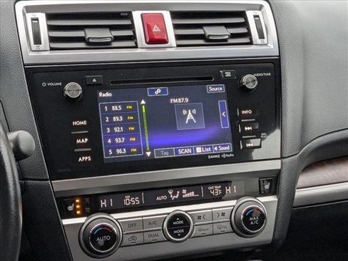 Used 2017 Subaru Outback 2.5i Limited image 14