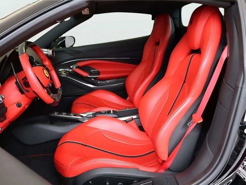 Used 2023 Ferrari F8 Tributo RWD image 18