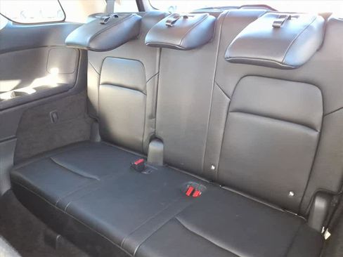 Certified 2024 Nissan Pathfinder SL w/ Black Appearance Package image 14