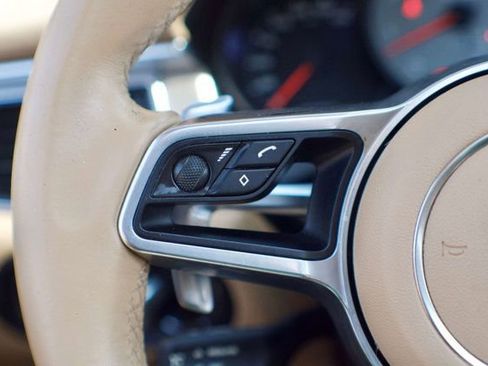 Used 2016 Porsche Macan S image 20