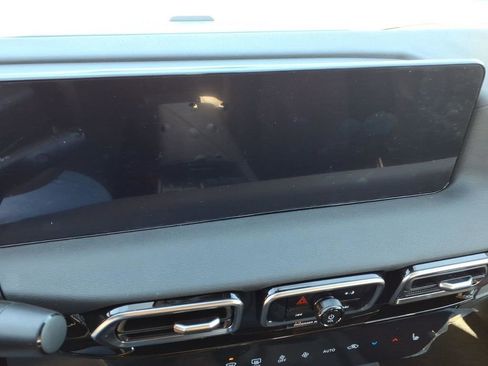 New 2026 Nissan Sentra SR image 10