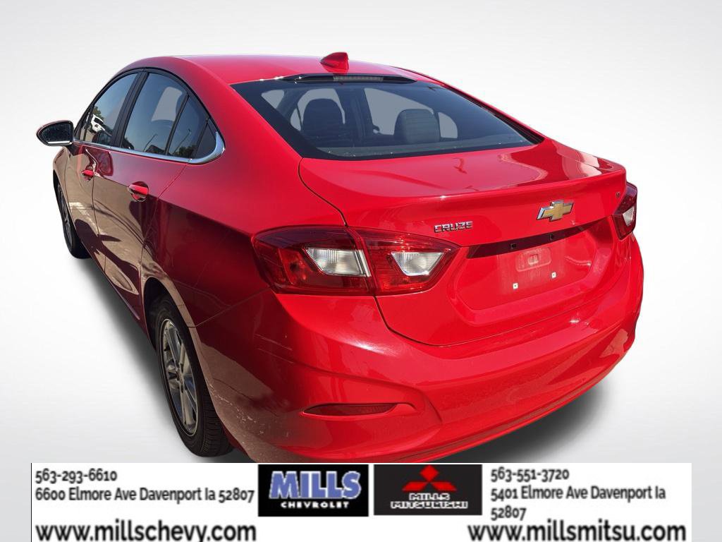 Used 2017 Chevrolet Cruze LT w/ Convenience Package FWD image 3