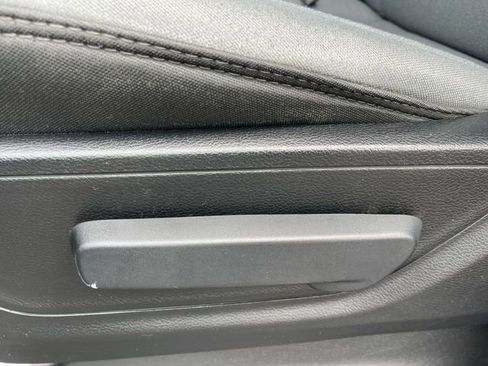 Used 2021 RAM 1500 Big Horn image 12