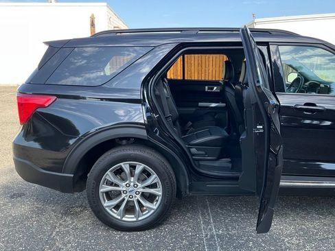 Certified 2024 Ford Explorer XLT w/ Equipment Group 202A AWD/4WD image 22