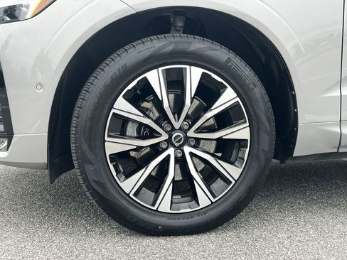 Used 2023 Volvo XC60 B5 Plus w/ Protection Package image 11