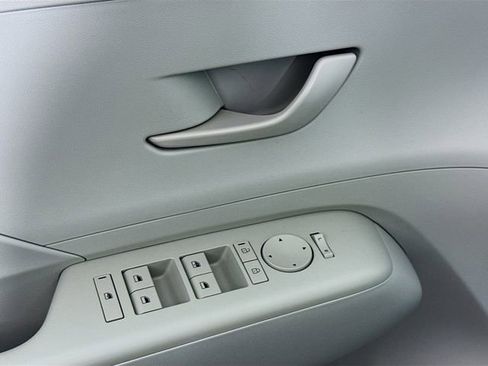 Certified 2024 Hyundai Kona SE FWD image 20