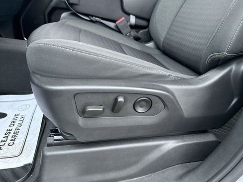 Used 2023 Chevrolet Silverado 1500 LT AWD/4WD image 12