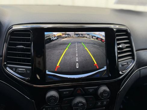 Used 2020 Jeep Grand Cherokee High Altitude image 29