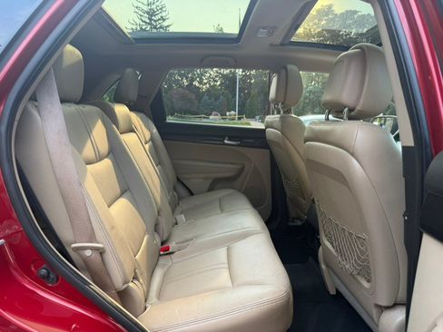 Used 2011 Kia Sorento EX w/ Premium Pkg AWD/4WD image 19