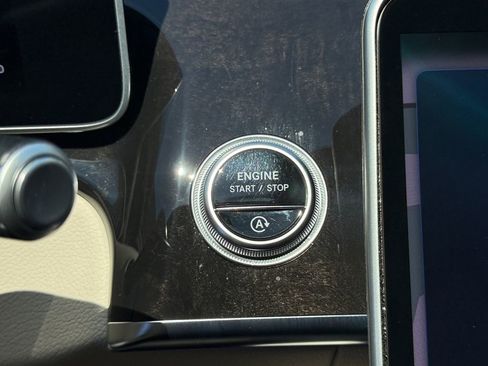 Used 2023 Mercedes-Benz S 580 4MATIC Sedan image 21