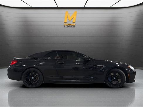Used 2014 BMW M6 Convertible image 2