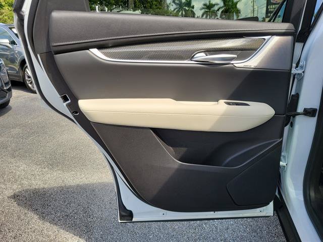 Certified 2025 Cadillac XT5 Sportv AWD/4WD image 11
