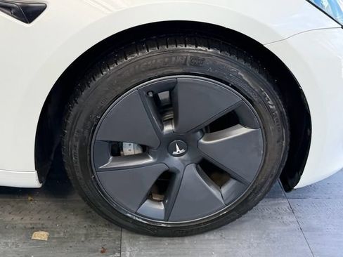 Used 2023 Tesla Model 3 Standard Range RWD image 16