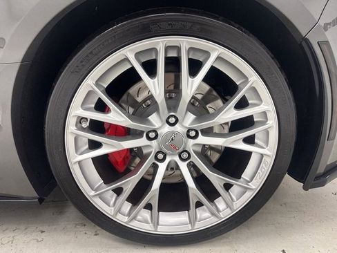 Used 2016 Chevrolet Corvette Z06 w/ 2LZ Preferred Equipment Group image 34