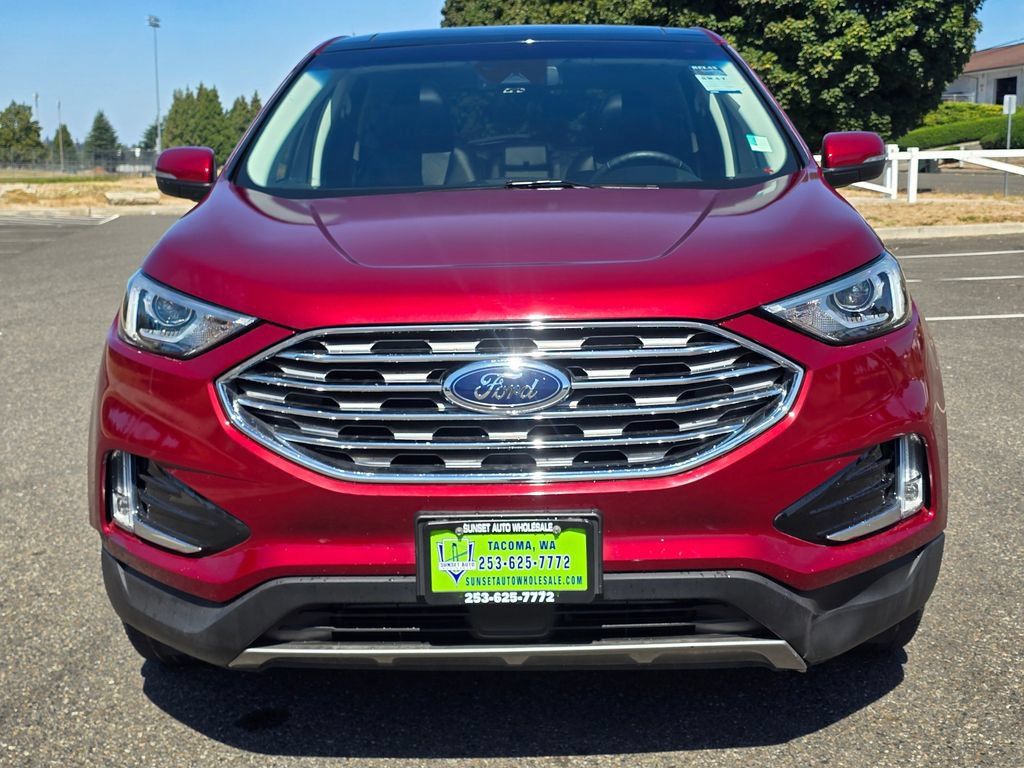Used 2019 Ford Edge Titanium w/ Cold Weather Package AWD/4WD image 8